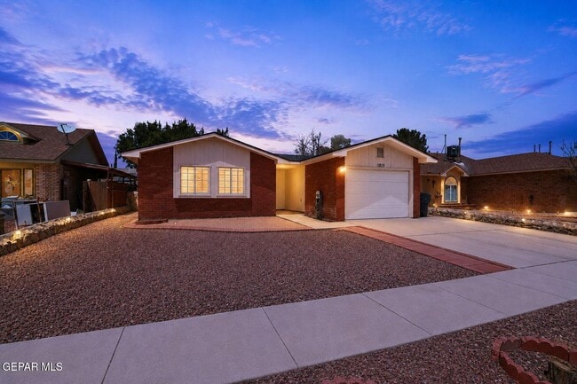 Building Photo - 11859 Urbici Soler Dr