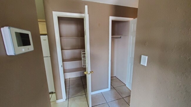 Building Photo - 4 bedroom in Santa Teresa, NM!