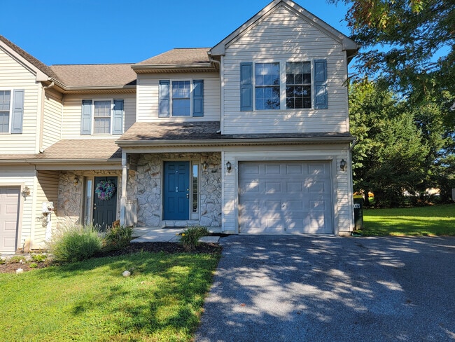 Building Photo - 23 Village Dr