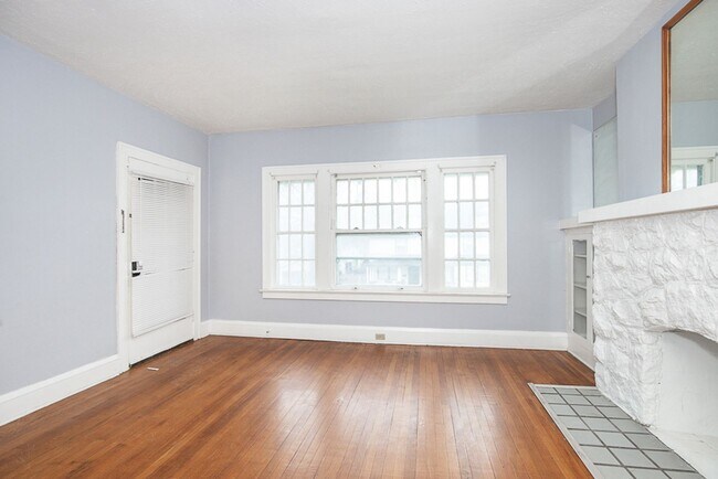 Foto del edificio - 2827 Avondale Ave