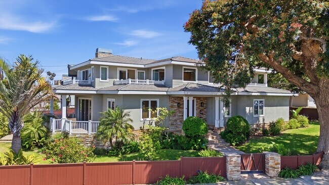 Building Photo - 628 Via Monte Doro