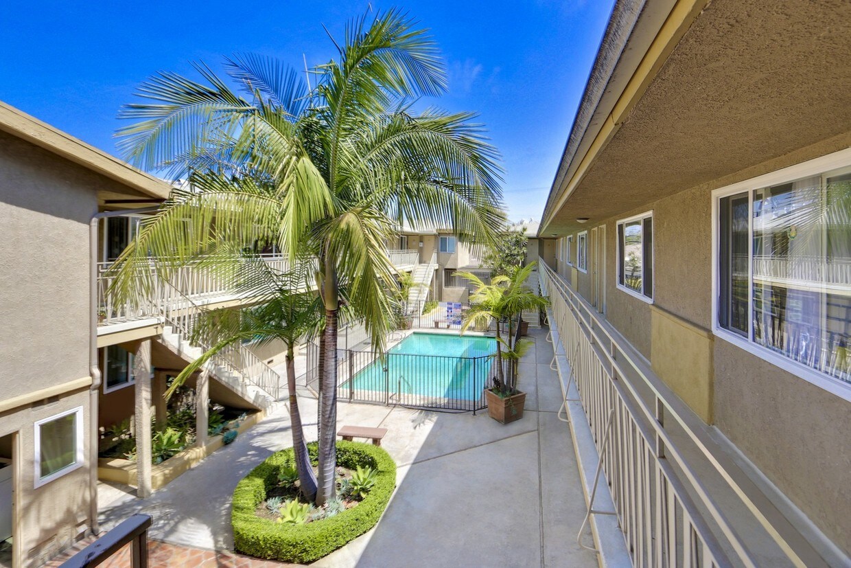 Foto principal - 2850 S Sepulveda Blvd
