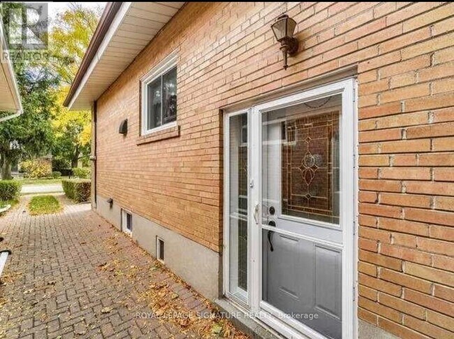 Building Photo - 1 Bondhead Pl