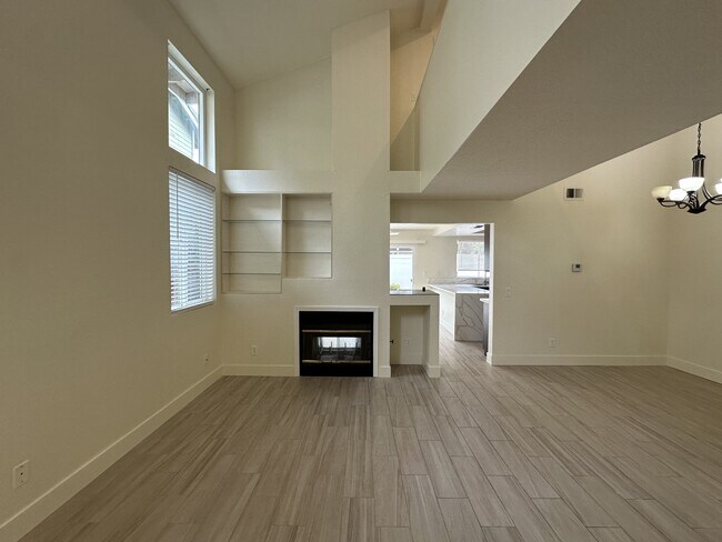 Foto del edificio - 15819 Antelope Dr