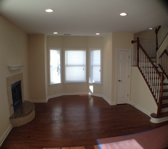 Foto del edificio - 6912 W Medill Ave