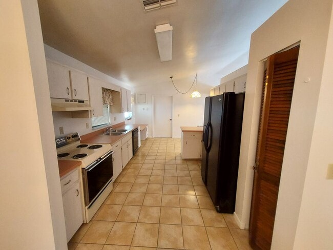 Foto del edificio - 9706 SW 30th Terrace