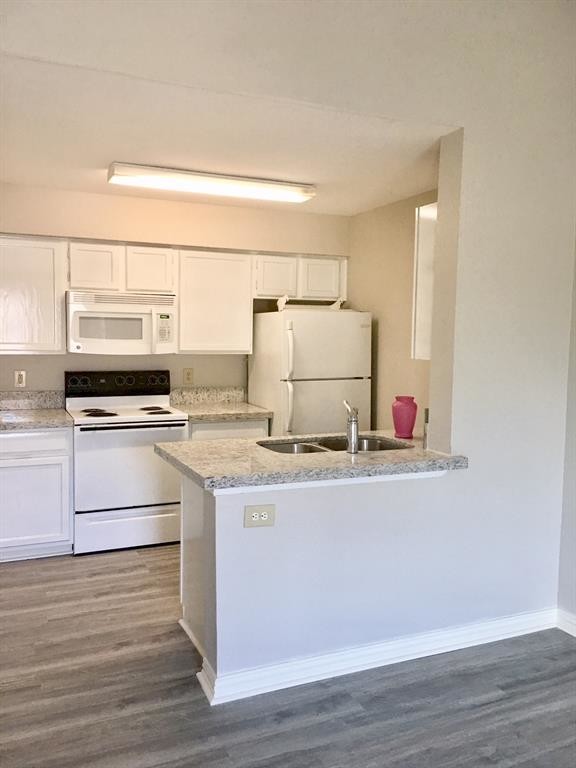 Primary Photo - 3900 Woodchase Dr