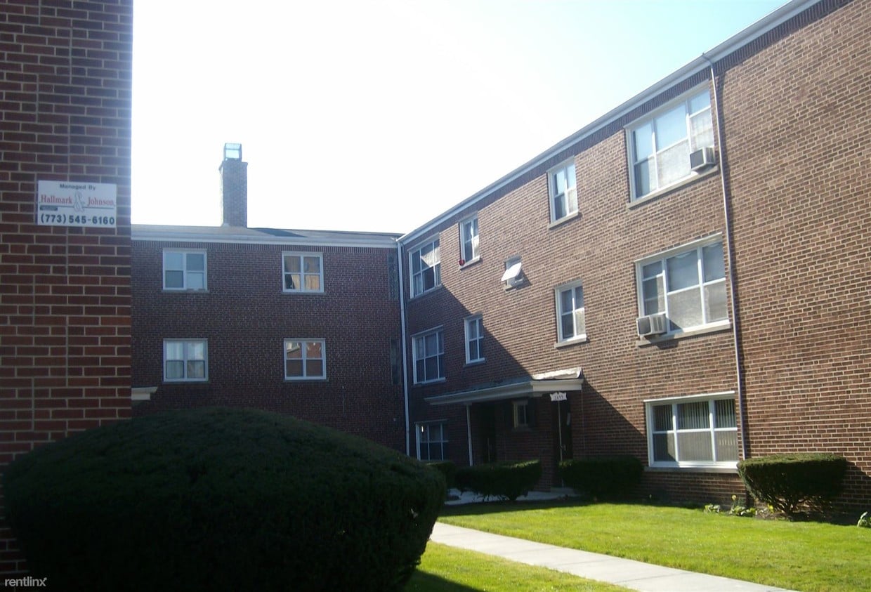Building Photo - 2433 W Bryn Mawr Ave