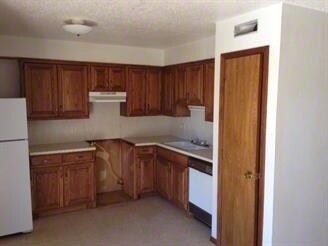  - 310 East Grand