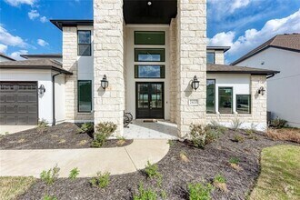 Building Photo - 2420 Novara Trl