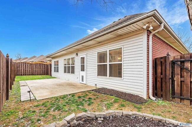 Building Photo - 14335 Crooked Stick Pl