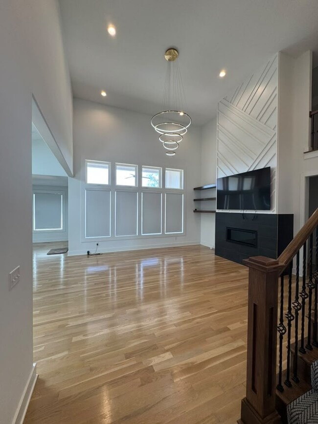 Building Photo - 10301 W 173rd St