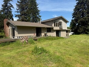 Building Photo - 16325 Dike Rd