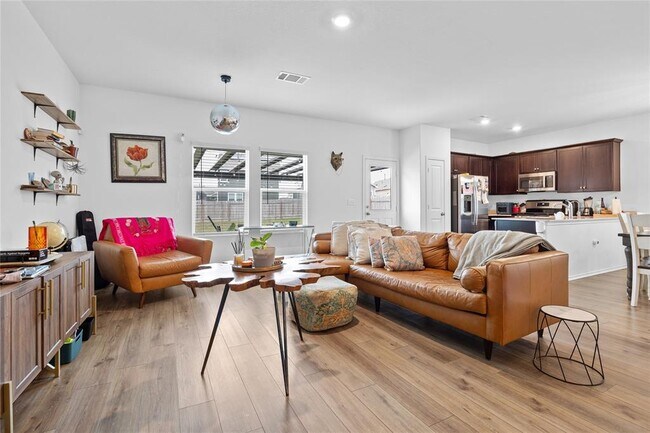 Building Photo - 14417 Dora Amellia Cv