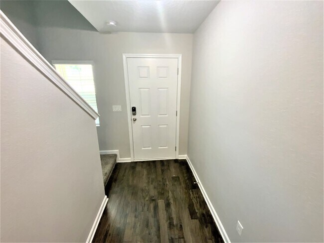 Building Photo - 349 Sawmill Landing Dr