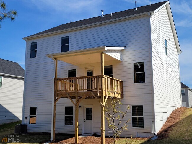 Foto del edificio - 412 Sweetwood Ct