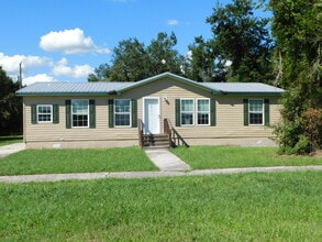 Building Photo - 200 Columbia Dr