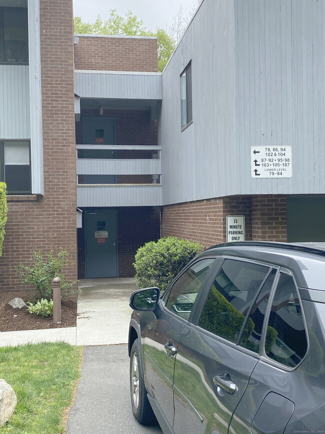 Building Photo - 95 Wilton Crest Rd