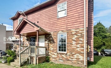 Building Photo - 5116 Linbar Dr