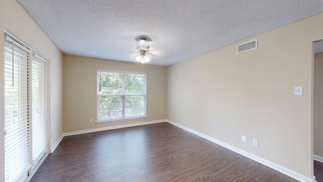 Interior Photo - Wellington Place at Olde Town