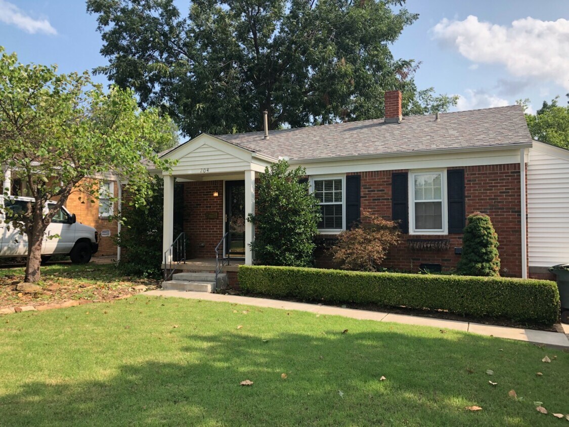 204 E 7th, Edmond, OK 73034 House for Rent in Edmond, OK