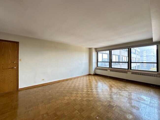 Foto del edificio - 4180 N Marine Dr