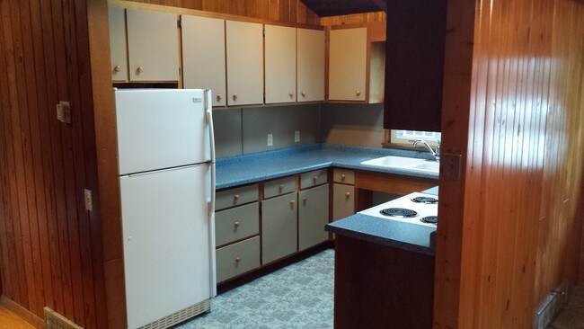 Building Photo - 607 House