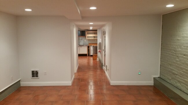 Foto del edificio - 909 Monroe St NW