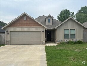 Building Photo - 605 E Wire Ridge Dr