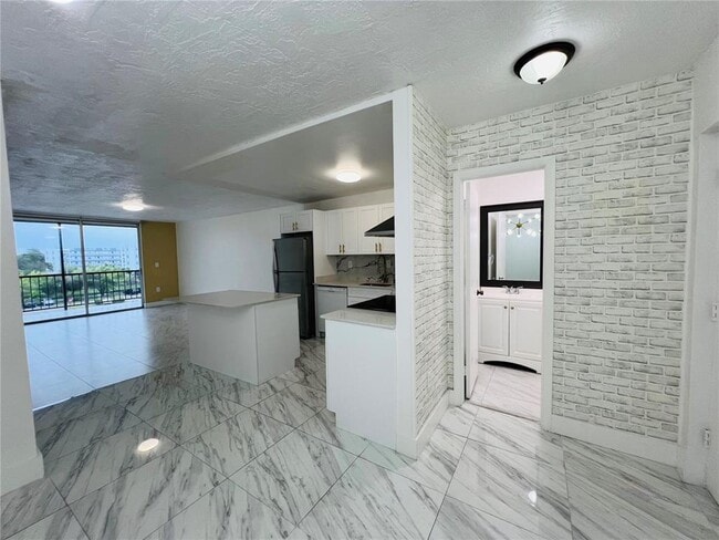 Building Photo - 7300 NW 17th St