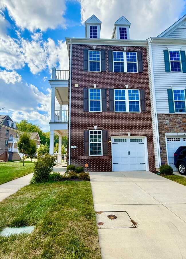 Building Photo - 4721 Six Forks Dr