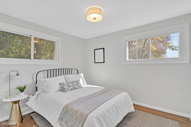 Building Photo - 3 br, 2 bath House - 9 Cutter Rd