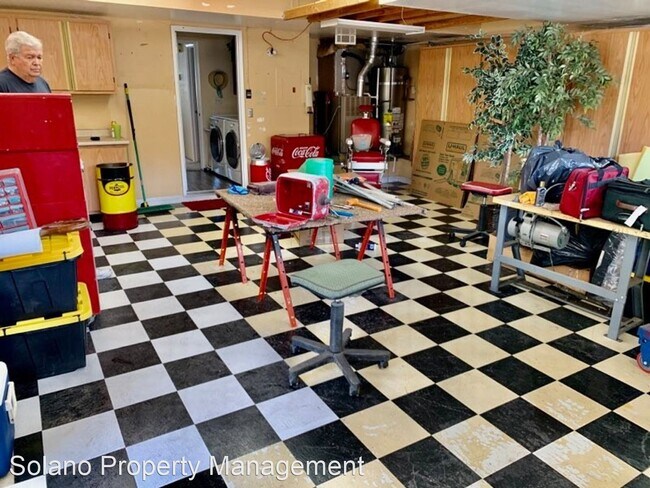 Foto del edificio - 4 br, 3 bath House - 355 Woodcrest Dr.