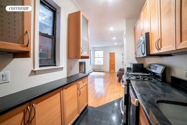 Foto del edificio - 206 E 124th St