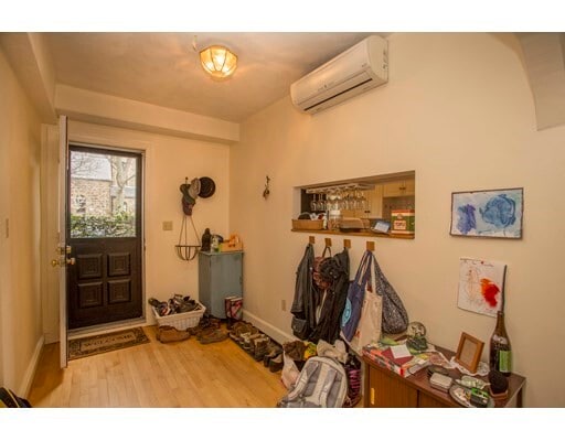 Building Photo - 88A Marion St