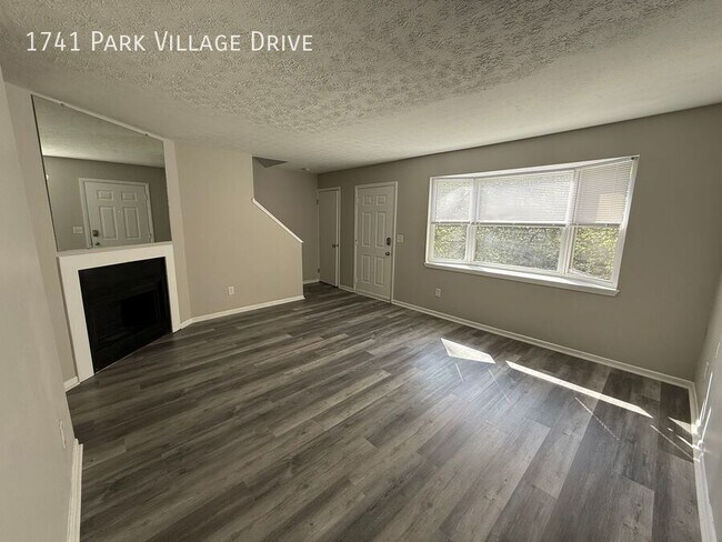 Foto del edificio - 1741 Park Village Dr