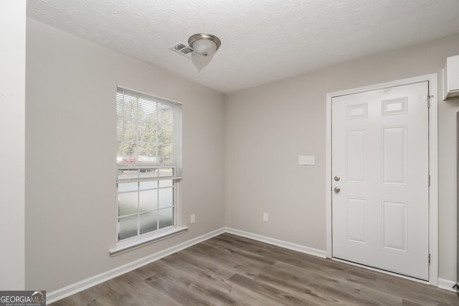 Foto del edificio - 1100 Overlook Dr