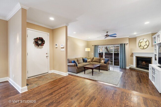 Foto del edificio - 1358 N Wolcott Ave