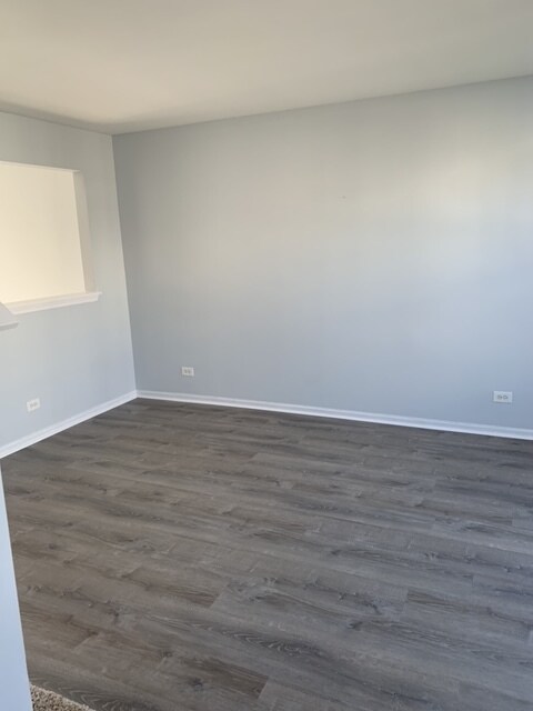 Living Room - 142 Presidential Blvd