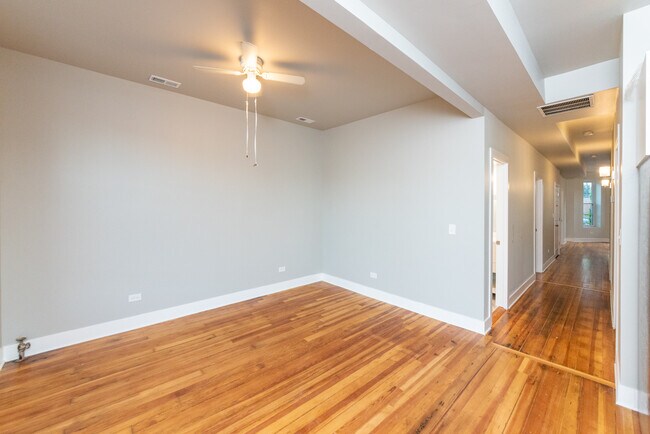Foto del edificio - 3547 N Sheffield Ave