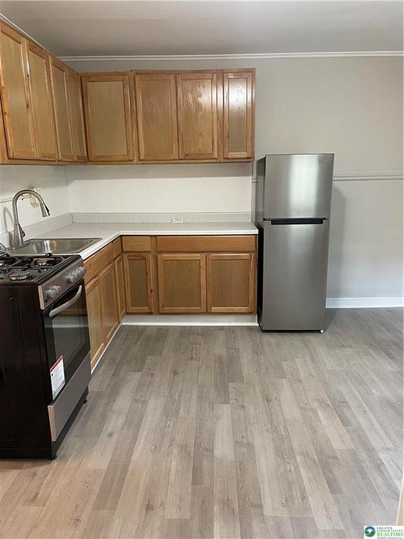 Building Photo - 811 Ferry St