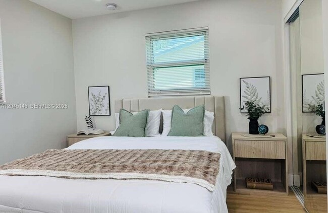 Foto del edificio - 4708 SW 33rd Ave