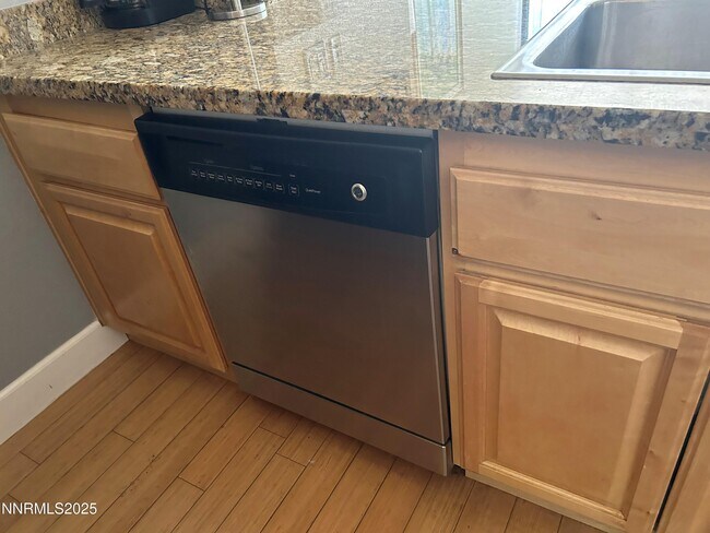 Foto del edificio - 450 N Arlington Ave