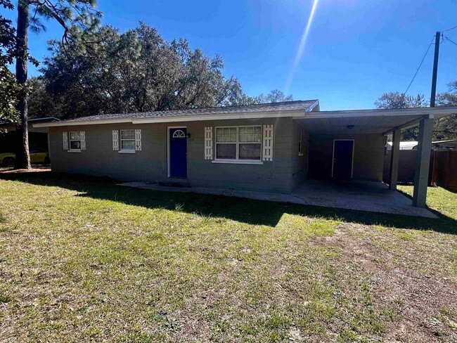 Foto del edificio - 809 Briandav St