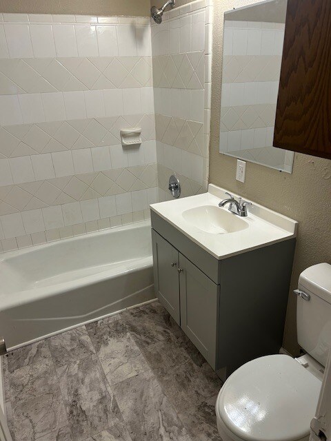 Foto del edificio - 4908 N Hartford Ave