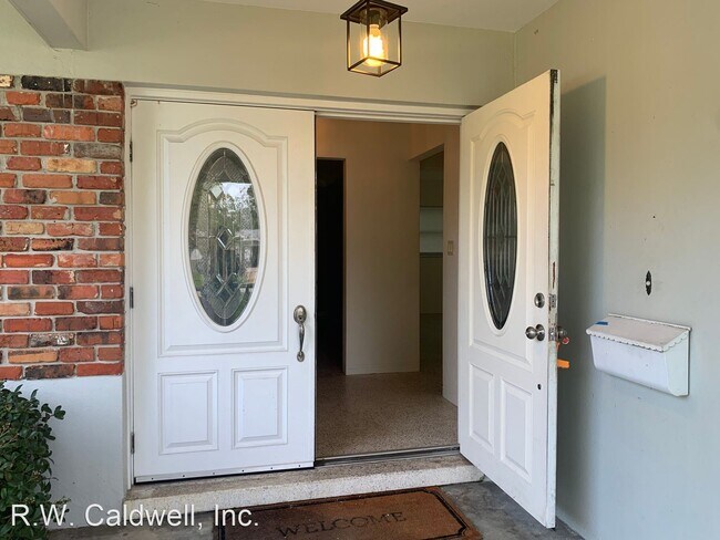 Building Photo - 3 br, 2 bath House - 6447 26th Ave N