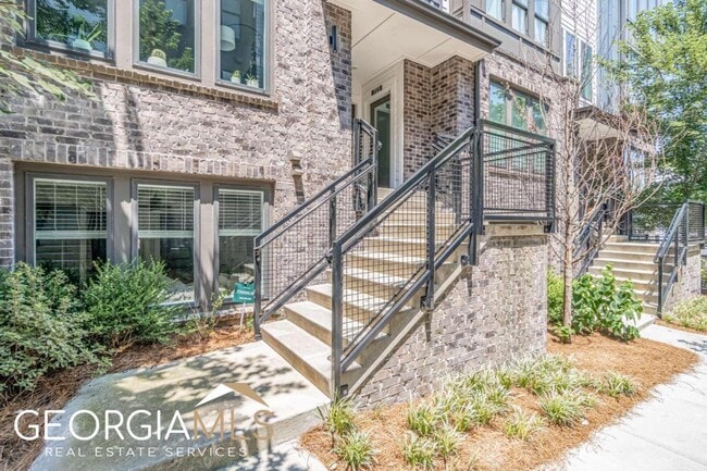 Building Photo - 391 Pratt Dr