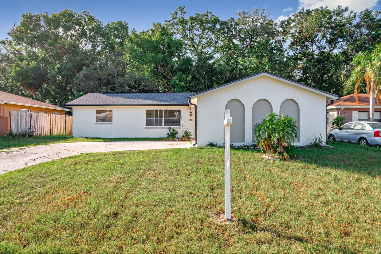 Foto principal - Centrally located in Altamonte Springs, Fl...