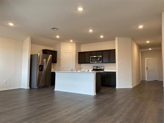 Building Photo - 3121 Sweetwater Way