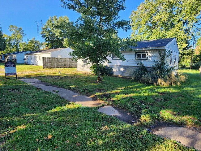 Foto del edificio - 3 br, 1 bath House - 5344 N. 14th 1/2 St